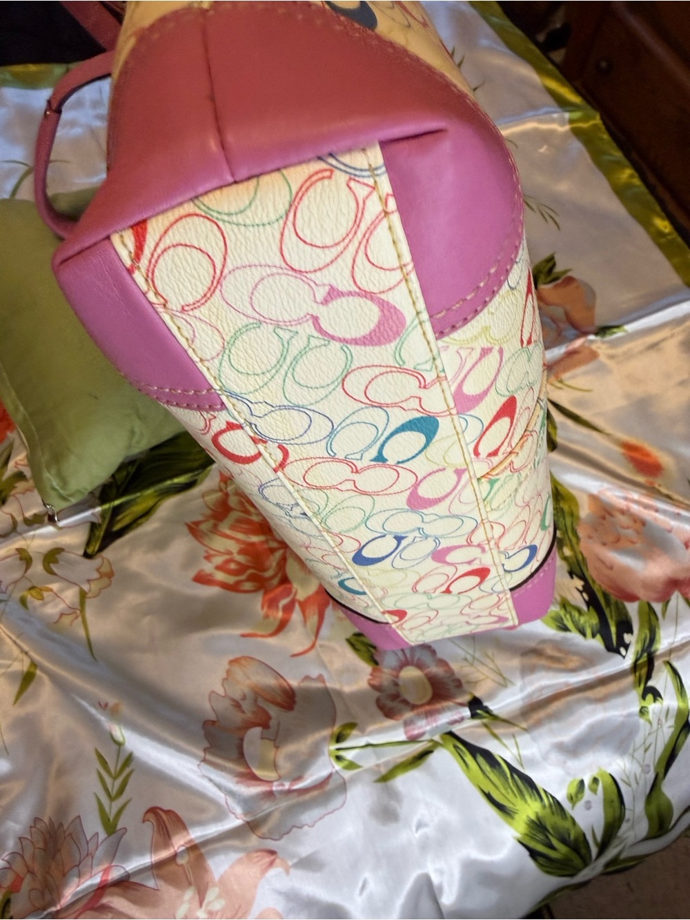 Coach Heritage Chelsea Multicolor Signature Tote Pink Trim + Flower Charm - Picture 5 of 15